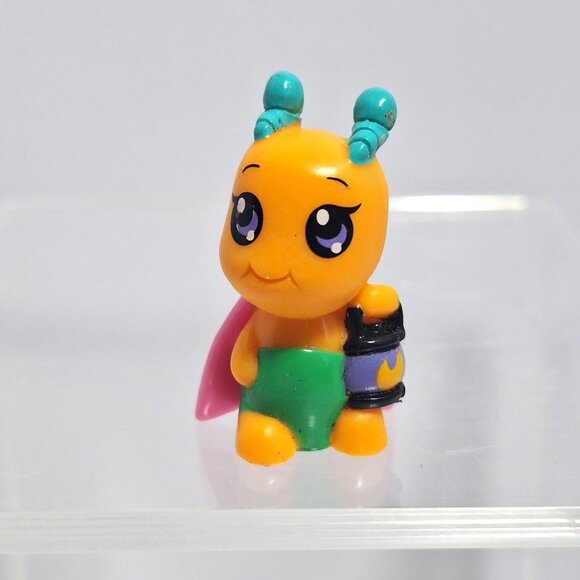 Wowwee Other - WowWee Lite Sprites Firefly Pet With Lantern 1.25" Accessory Bug